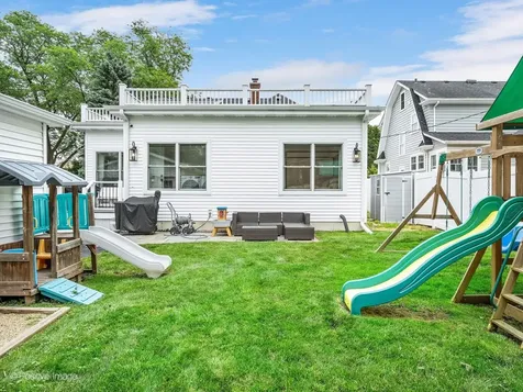 4512 Washington Street Downers Grove IL 60515