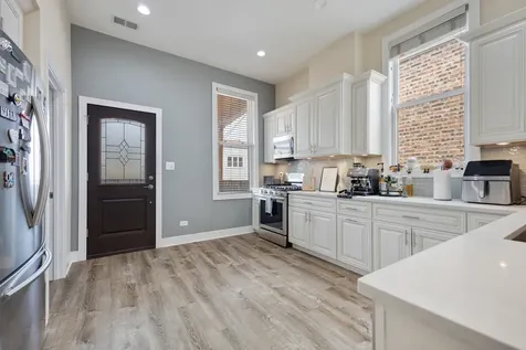 1446 West Lexington Street Chicago IL 60607