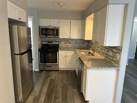 110 West 66th Street Westmont IL 60559