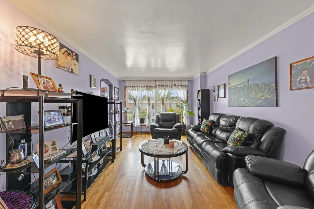 4741 South Lamon Avenue Chicago IL 60638