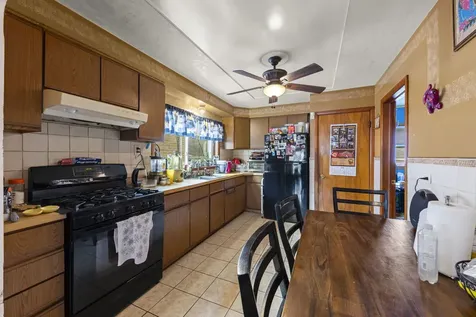 4741 South Lamon Avenue Chicago IL 60638