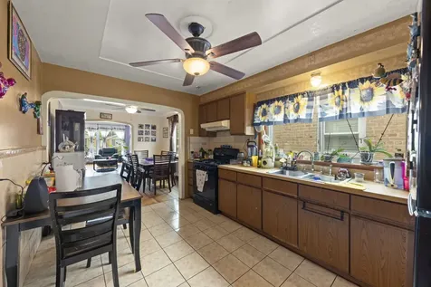 4741 South Lamon Avenue Chicago IL 60638