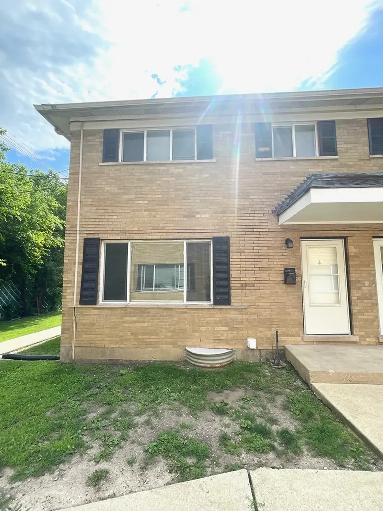 1721 East Roosevelt Road Wheaton IL 60187