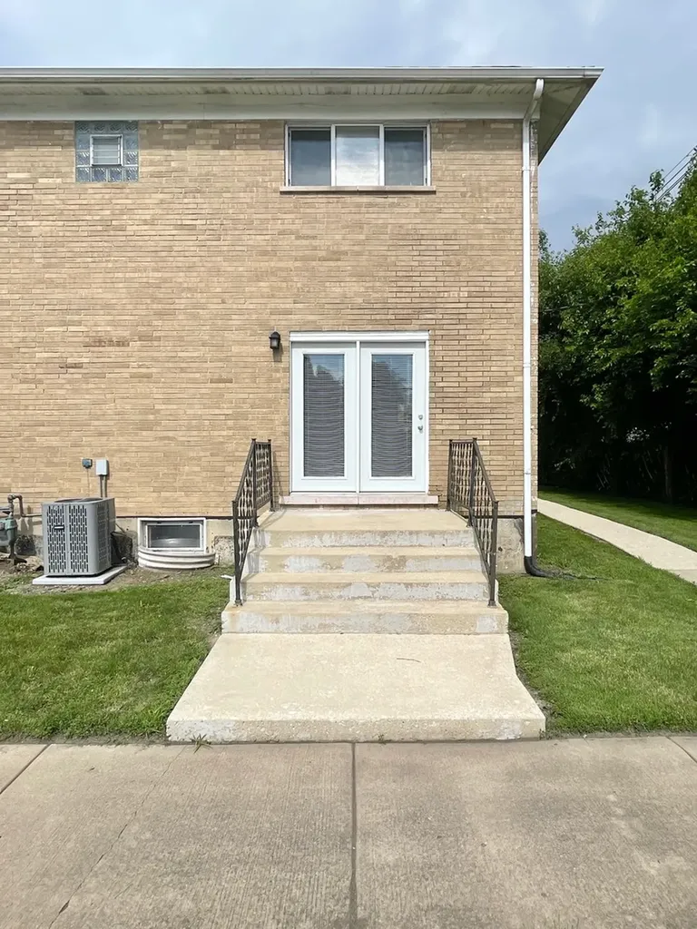 1721 East Roosevelt Road Wheaton IL 60187