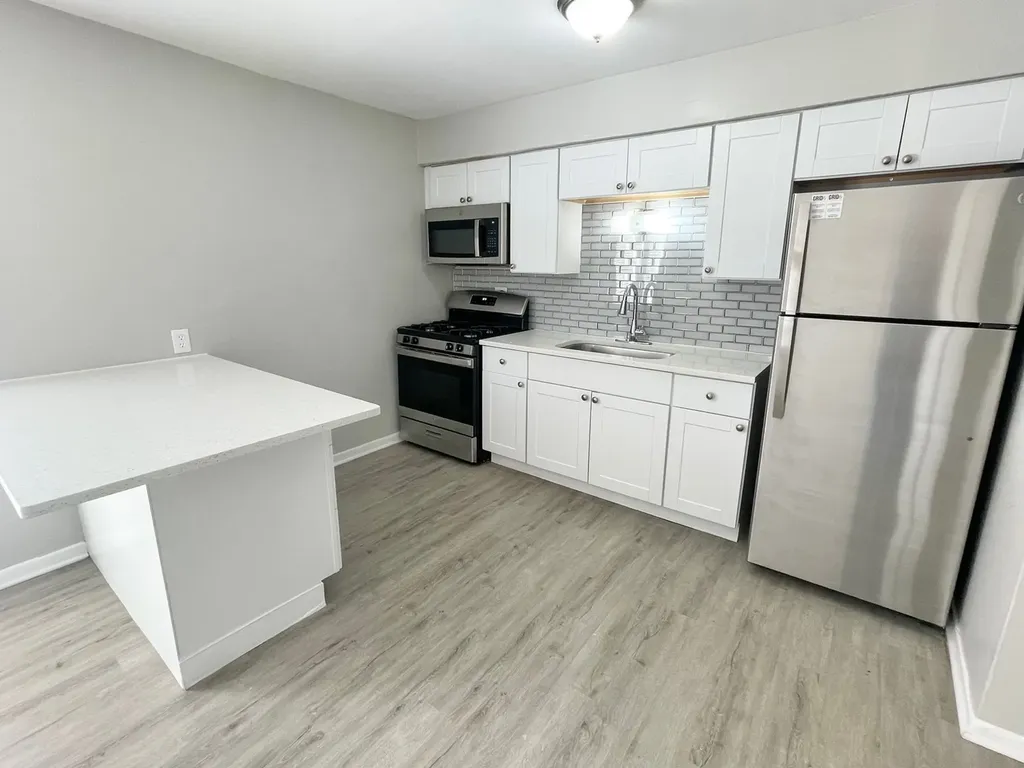 1721 East Roosevelt Road Wheaton IL 60187