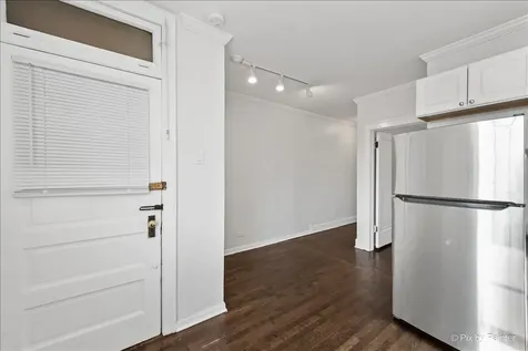 5428 North Campbell Avenue Chicago IL 60625