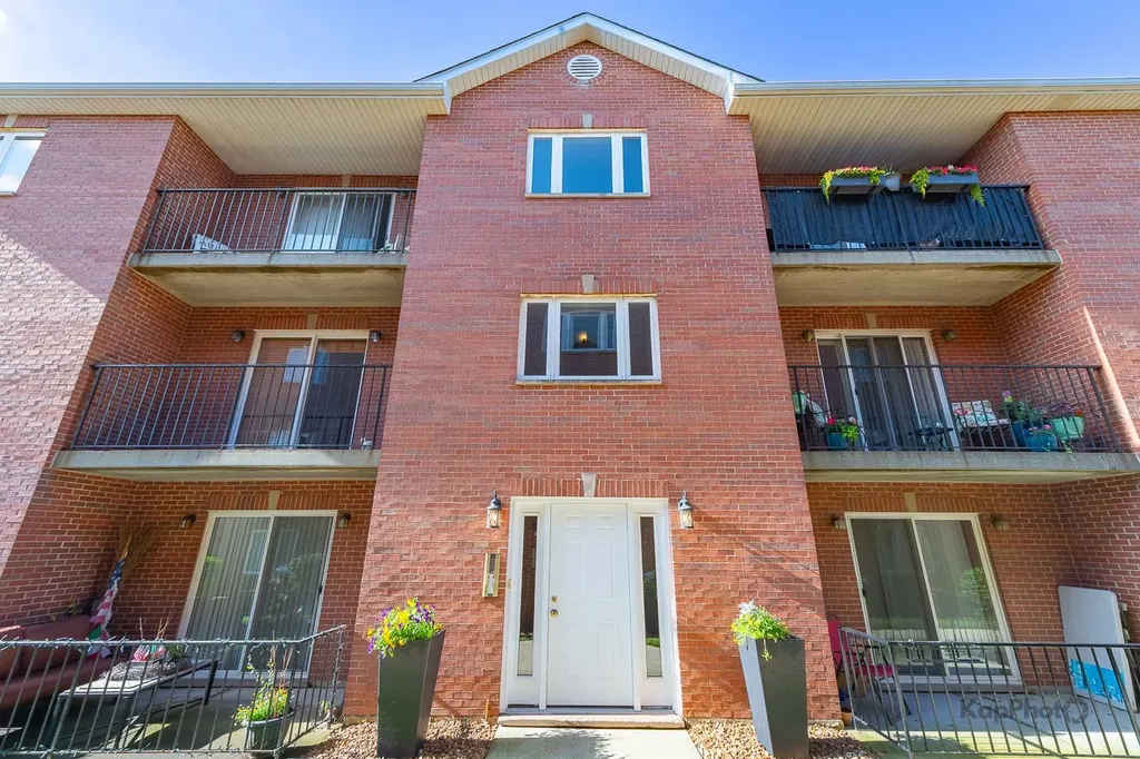 3001 North Oriole Avenue Chicago IL 60707