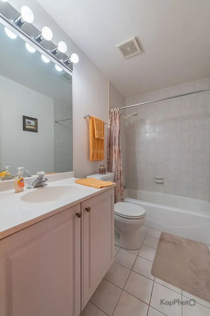 3001 North Oriole Avenue Chicago IL 60707