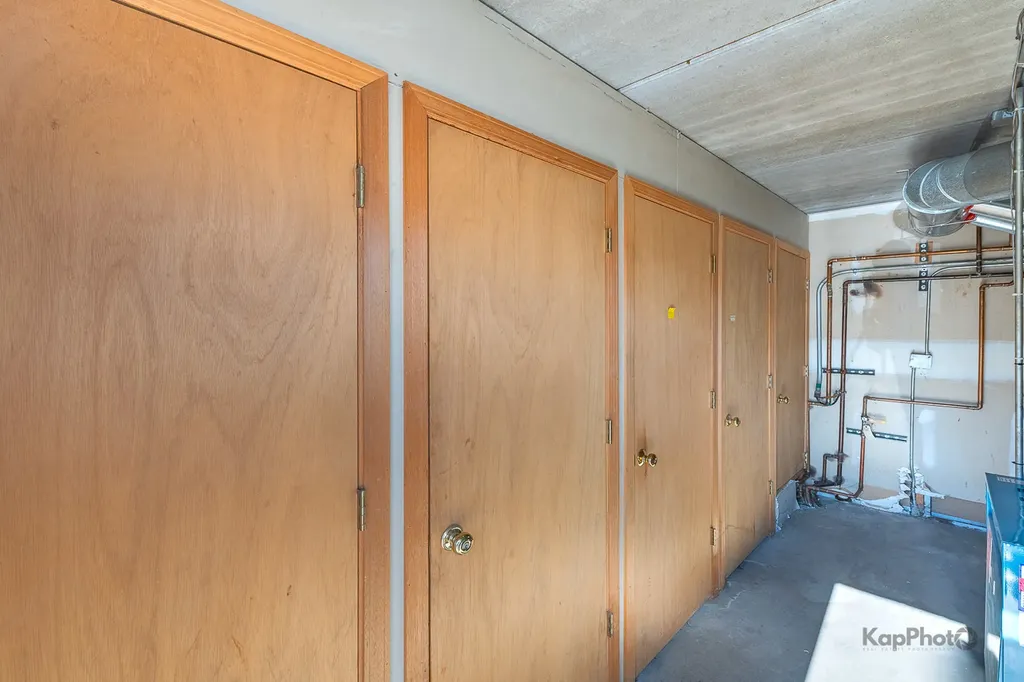 3001 North Oriole Avenue Chicago IL 60707