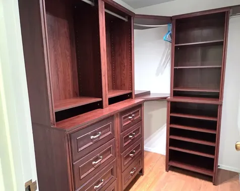4343 North Clarendon Street Chicago IL 60613