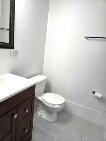 4343 North Clarendon Street Chicago IL 60613
