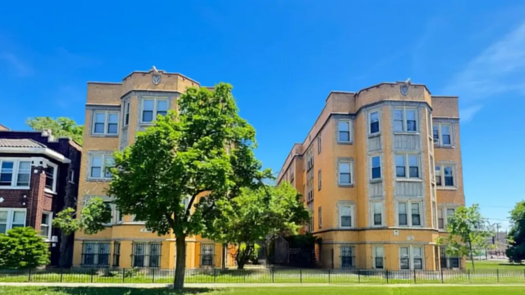11027 South King Drive Chicago IL 60628