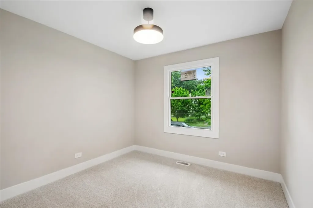 5624 Dunham Road Downers Grove IL 60516
