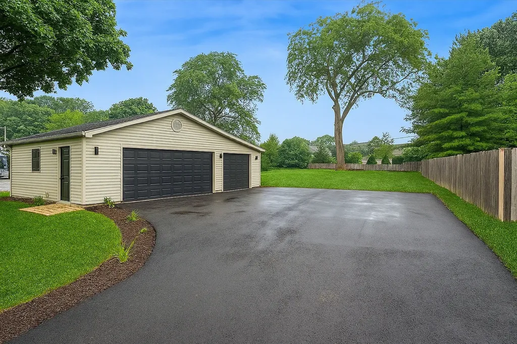 5624 Dunham Road Downers Grove IL 60516