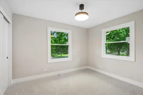 5624 Dunham Road Downers Grove IL 60516