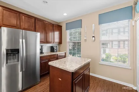 263 Lakeshore Drive Oswego IL 60543