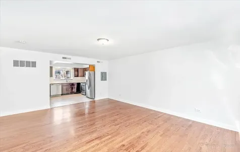 1610 West Jarvis Avenue Chicago IL 60626
