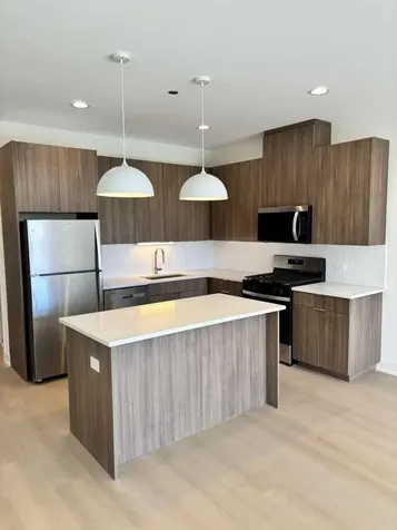 6334 West Irving Park Road Chicago IL 60634