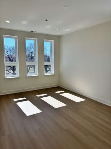 6334 West Irving Park Road Chicago IL 60634