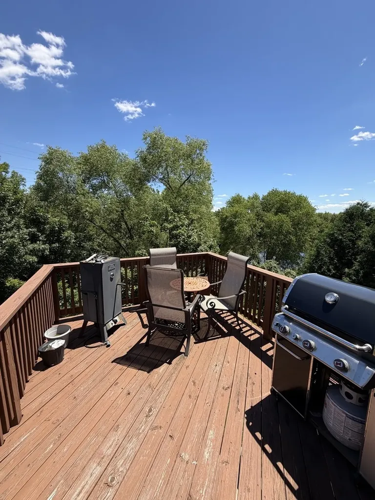 465 Metropolitan Street Aurora IL 60502