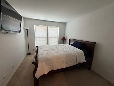 465 Metropolitan Street Aurora IL 60502