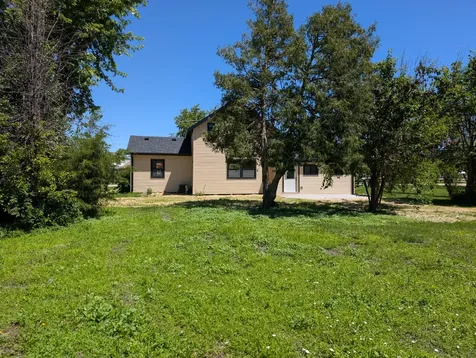 206 East Jefferson Street Gardner IL 60424