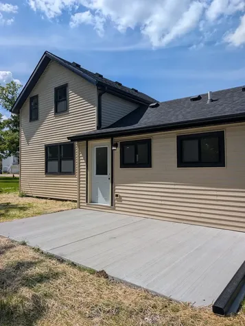 206 East Jefferson Street Gardner IL 60424