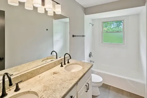 22810 East Drive Richton Park IL 60471