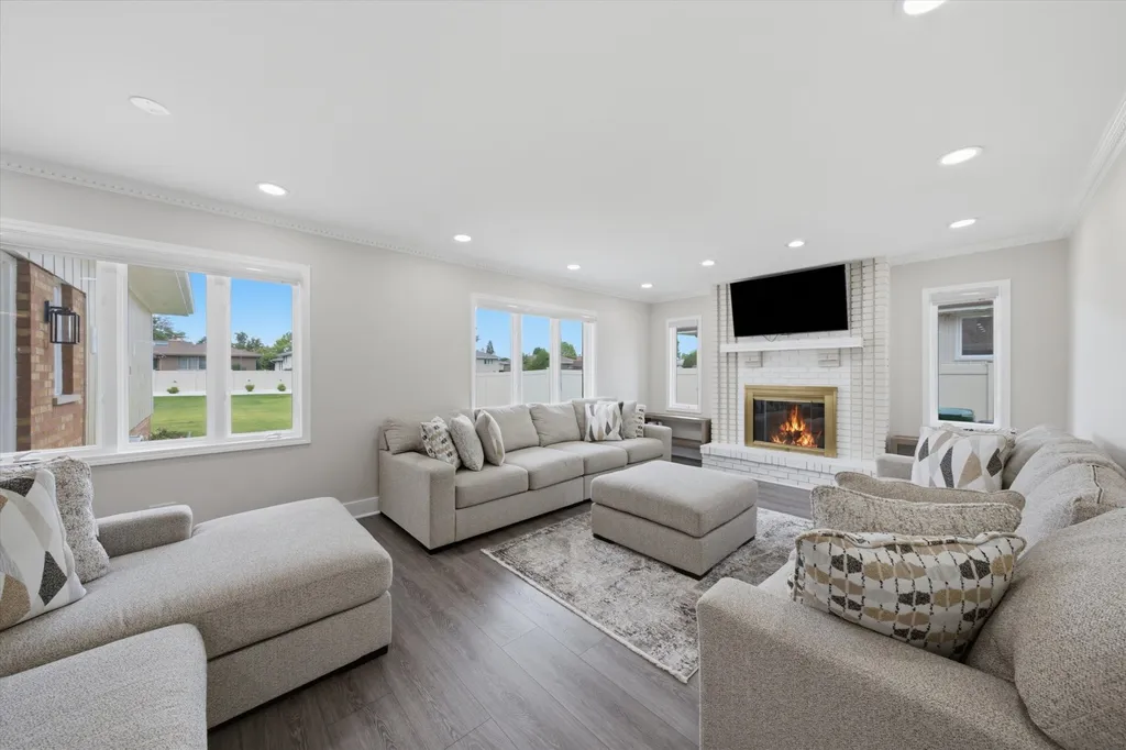 7618 West 157th Street Orland Park IL 60462