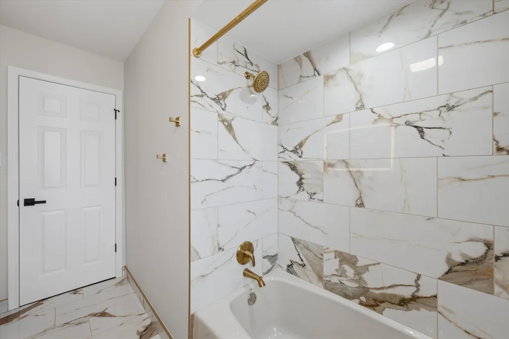 7618 West 157th Street Orland Park IL 60462