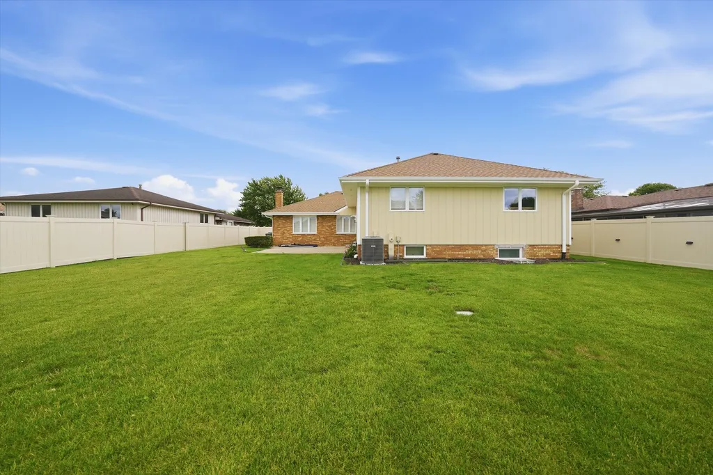 7618 West 157th Street Orland Park IL 60462