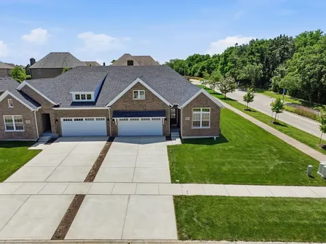 16590 Kayla Drive Lemont IL 60439
