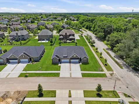 16590 Kayla Drive Lemont IL 60439