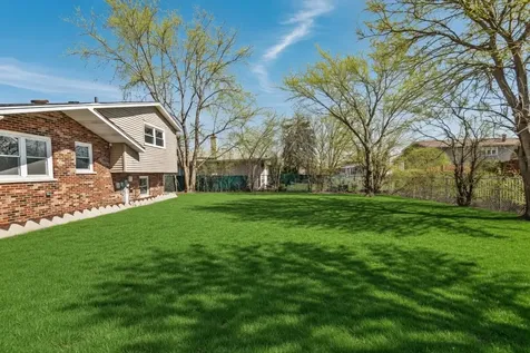 6151 Victoria Drive Oak Forest IL 60452