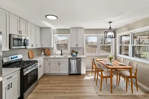 6151 Victoria Drive Oak Forest IL 60452