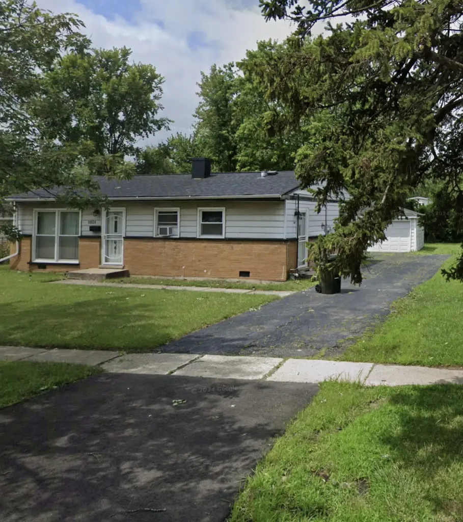 16624 Oxford Drive Markham IL 60428