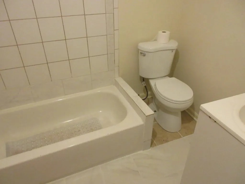 1447 West Garfield Boulevard Chicago IL 60636