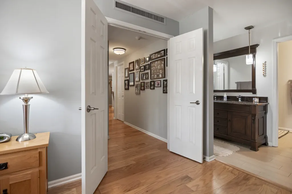 22 Park Lane Park Ridge IL 60068