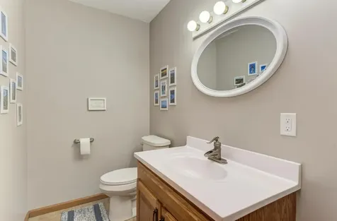 1570 South Sandbar Road Kankakee IL 60901
