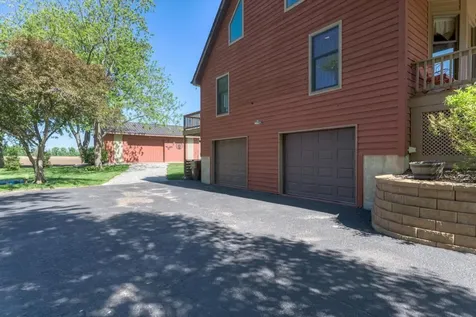 1570 South Sandbar Road Kankakee IL 60901
