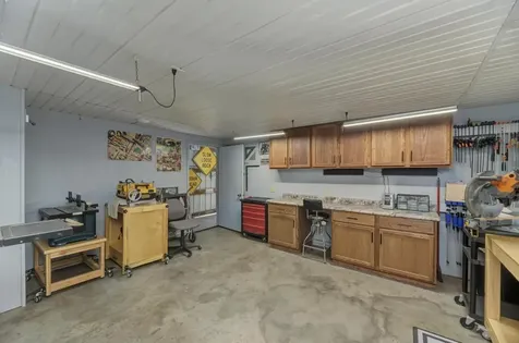 1570 South Sandbar Road Kankakee IL 60901