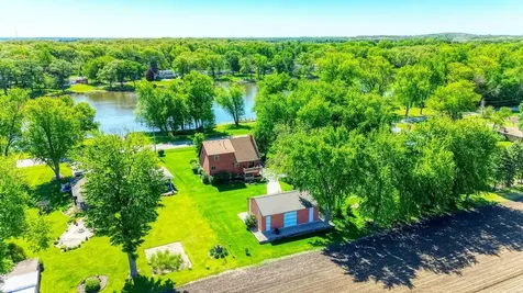 1570 South Sandbar Road Kankakee IL 60901