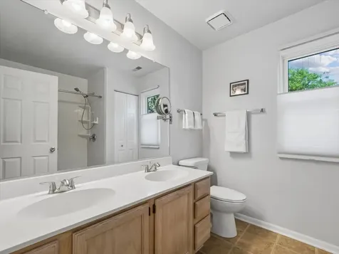 317 West Harvard Circle South Elgin IL 60177