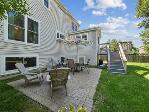 317 West Harvard Circle South Elgin IL 60177