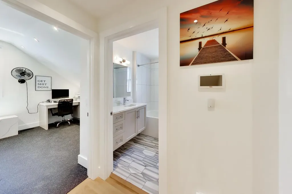 5241 West Dakin Street Chicago IL 60641