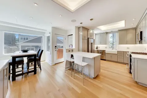 5241 West Dakin Street Chicago IL 60641