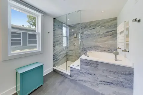 5241 West Dakin Street Chicago IL 60641