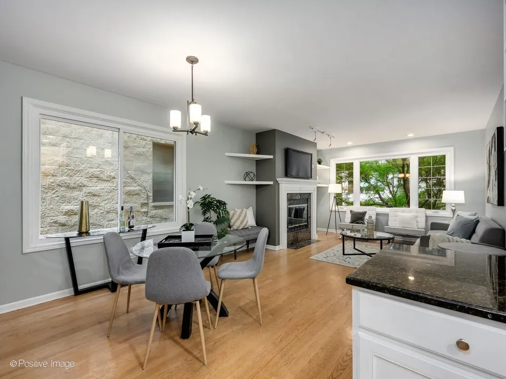 1629 West Le Moyne Street Chicago IL 60622