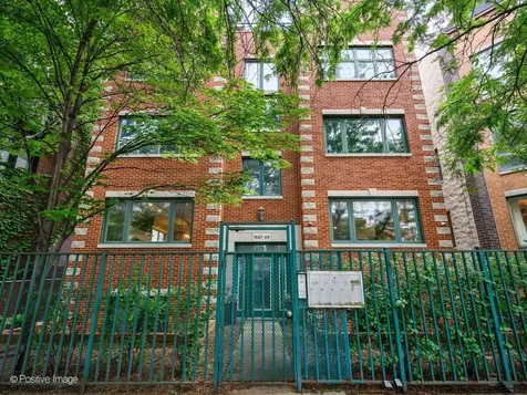1629 West Le Moyne Street Chicago IL 60622