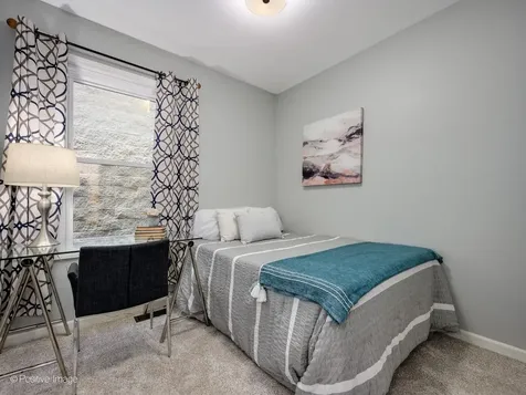 1629 West Le Moyne Street Chicago IL 60622